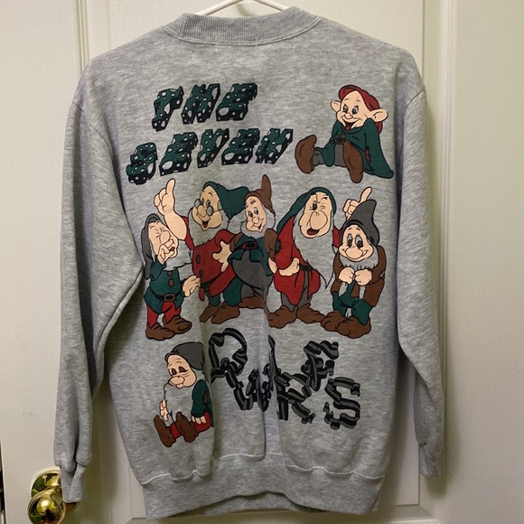 Disney Fan Art Sweater Seven Dwarfs Fits Size S/M - Picture 6 of 6